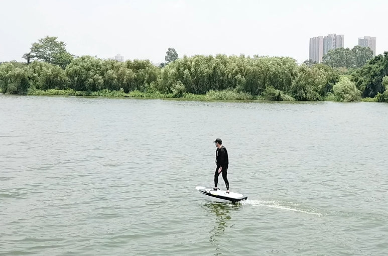 Hover image 6